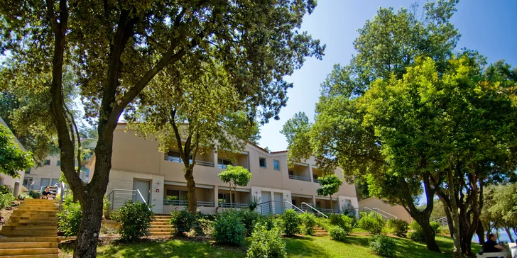 Dovolenka na Istrii: 4* rezort priamo pri pláži vrátane stravy, bazéna a sauny