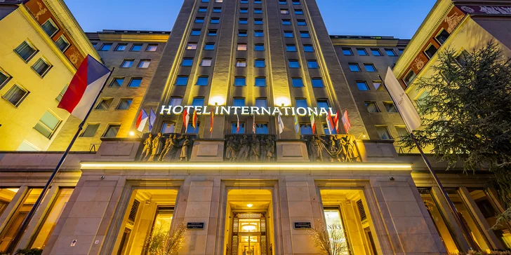Legendárny Grand Hotel International v Prahe: pobyt s raňajkami aj michelinskou večerou, skvelá dostupnosť do centra