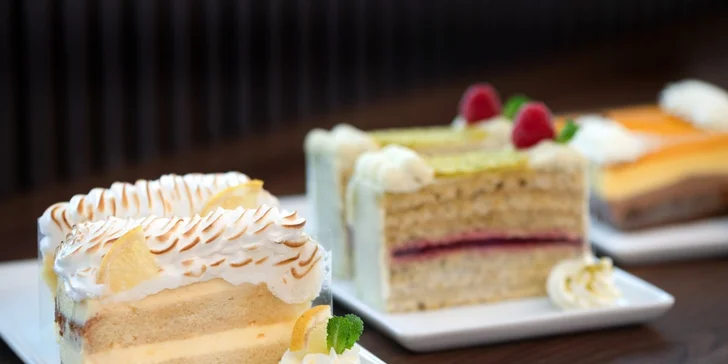 Nedeľný brunch pre dieťa či dospelého: šalátový bar, teplé pokrmy, polievky, dezert aj nápoje