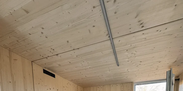 Plne vybavený posed pre 2 osoby v srdci prírody kúsok od CHKO Brdy