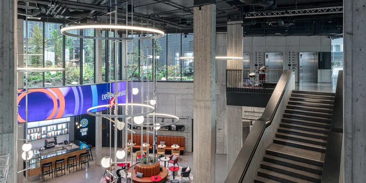 Moderný Stages Hotel**** pri O2 aréne: vychýrená kuchyňa, parkovanie v cene a skvelá dostupnosť do centra