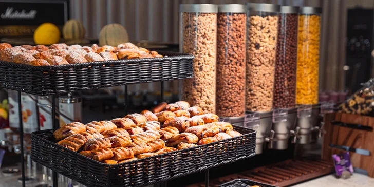 Moderný Stages Hotel**** pri O2 aréne: vychýrená kuchyňa, parkovanie v cene a skvelá dostupnosť do centra