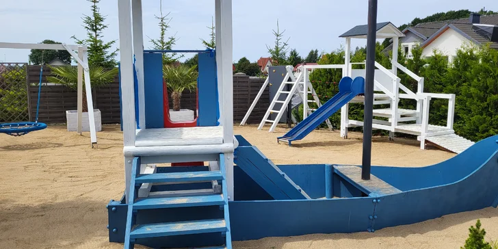 Prázdninové domy s vírivkou a bazénom, pobyt pre 7 osôb: Rusinowo pri poľskom Baltiku