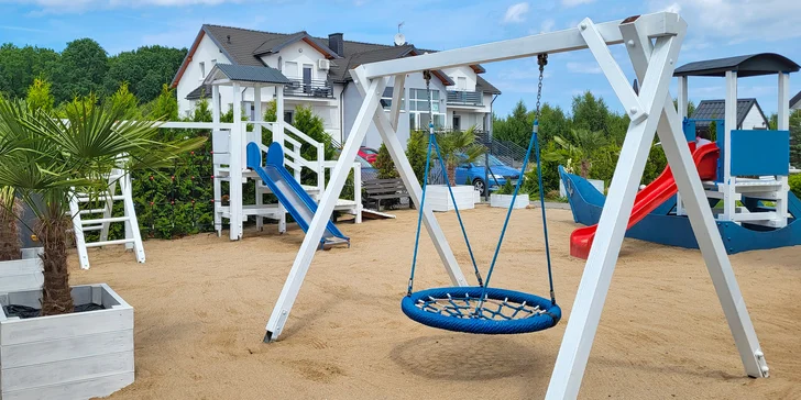 Prázdninové domy s vírivkou a bazénom, pobyt pre 7 osôb: Rusinowo pri poľskom Baltiku