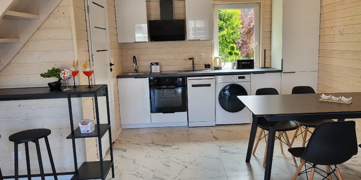 Prázdninové domy s vírivkou a bazénom, pobyt pre 7 osôb: Rusinowo pri poľskom Baltiku