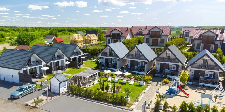 Prázdninové domy s vírivkou a bazénom, pobyt pre 7 osôb: Rusinowo pri poľskom Baltiku