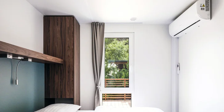 Resort v chorvátskom Zatone: mobilhome až pre 7 osôb, 400 m na pláž, bazény a zábava, možnosť polpenzie