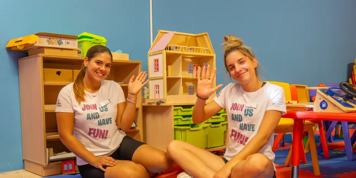 Resort v chorvátskom Zatone: mobilhome až pre 7 osôb, 400 m na pláž, bazény a zábava, možnosť polpenzie