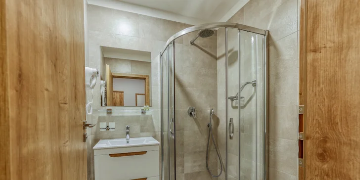 Luxusný kúpeľný pobyt v Jeseníkoch: raňajky alebo polpenzia aj neobmedzený wellness