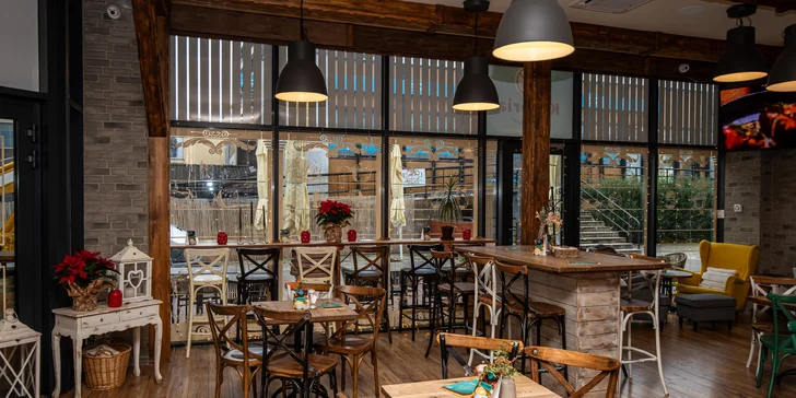 3-chodová večera pre 2 osoby: polievka, hlavný chod aj sladučký dezert