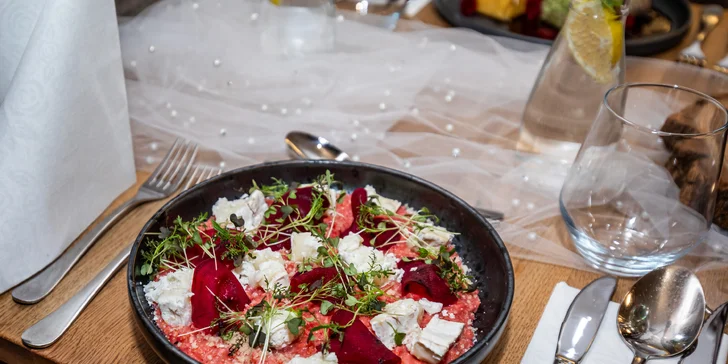 3-chodová večera pre 2 osoby: polievka, hlavný chod aj sladučký dezert