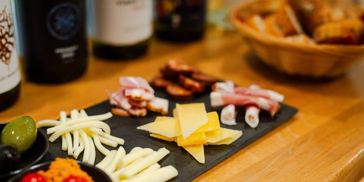 Privátna degustácia prémiových mladých slovenských vín vo Vieche pod klenbami