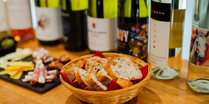 Privátna degustácia prémiových mladých slovenských vín vo Vieche pod klenbami
