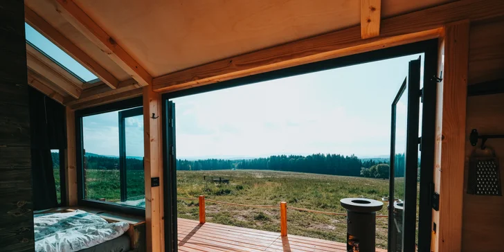 Skryte sa pred ruchom miest: krásny tiny house na samote neďaleko Lipna