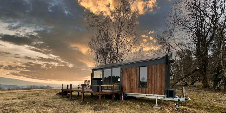 Tiny House Louis na Lipensku: skvelé vybavenie vrátane kuchyne a kúpeľne, prekrásny výhľad