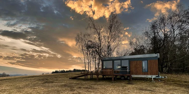 Tiny House Louis na Lipensku: skvelé vybavenie vrátane kuchyne a kúpeľne, prekrásny výhľad