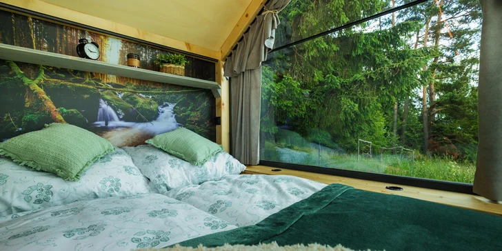 Tiny house Honzík: plne vybavený domček pri lese s terasou a výhľadom na pastviny