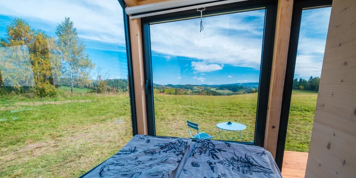Glamping blízko Lipna: tiny house až pre 4 os. s vonkajšou saunou, ochladzovacou kadiou a grilom