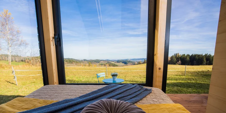 Glamping blízko Lipna: tiny house až pre 4 os. s vonkajšou saunou, ochladzovacou kadiou a grilom