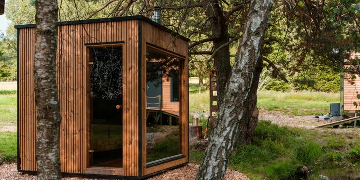 Tiny House Česílko: skvelá poloha blízko Lipna, vlastná sauna aj terasa s výhľadom