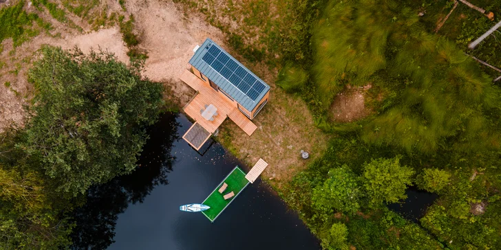 Tiny House Česílko: skvelá poloha blízko Lipna, vlastná sauna aj terasa s výhľadom