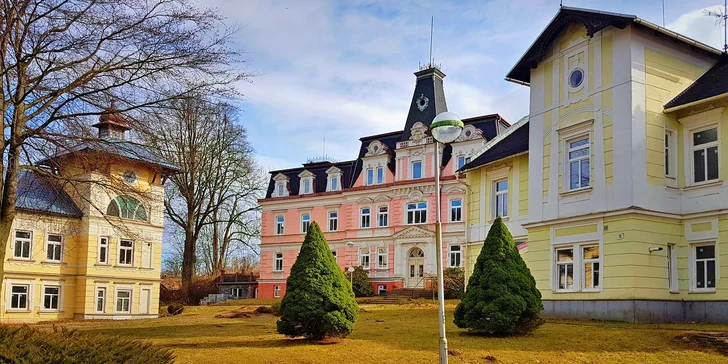 4* kúpeľný pobyt v Jeseníkoch s jedlom, neobmedzeným wellness aj zľavou na procedúry