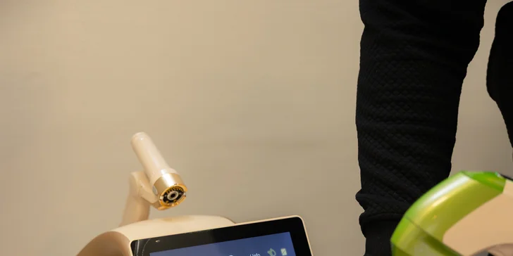 Neinvazívny lifting HIFU 12D na omladenie tváre a spevnenie brucha