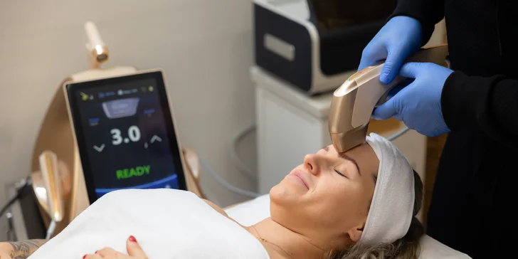 Neinvazívny lifting HIFU 12D na omladenie tváre a spevnenie brucha