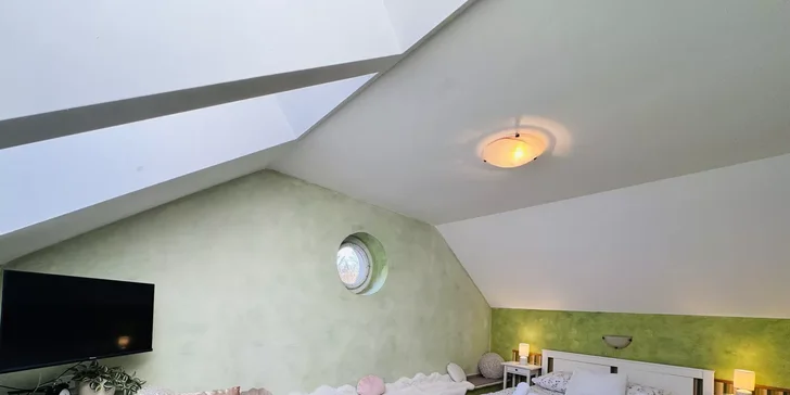 Historická Vládna vila v Luhačoviciach: pobyt s raňajkami v samotnom centre kúpeľov