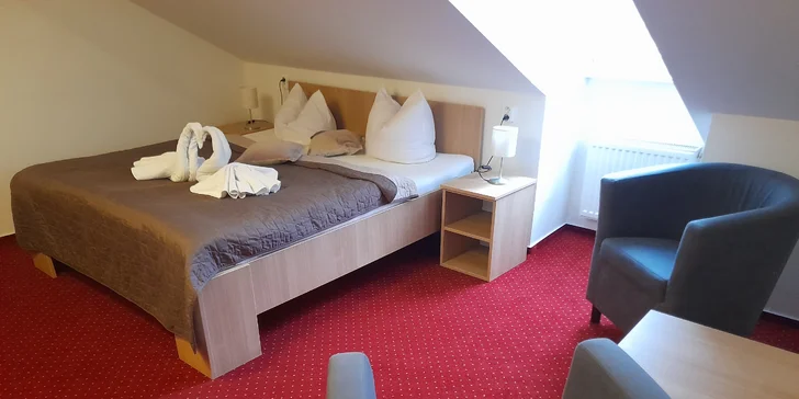 Krásna príroda a pokoj Karlovej Studánky: polpenzia aj vstup do bazéna a Thermal Parku