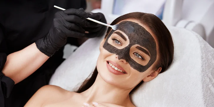 Hollywood Carbon Peel pre rozžiarený a jednotný tón pleti