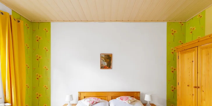 Krušné hory aj s jedlom: vybavený apartmán alebo chalupa až pre 14 osôb