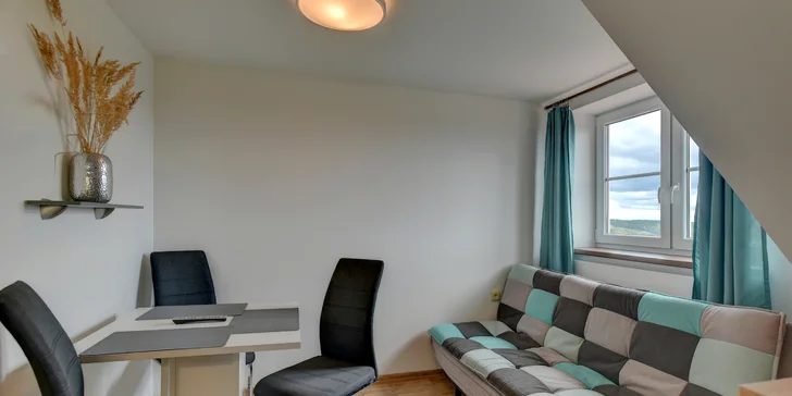 Krušné hory aj s jedlom: vybavený apartmán alebo chalupa až pre 14 osôb