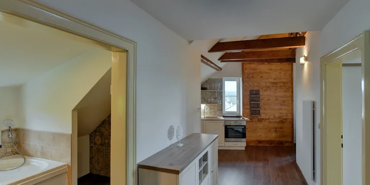 Krušné hory aj s jedlom: vybavený apartmán alebo chalupa až pre 14 osôb