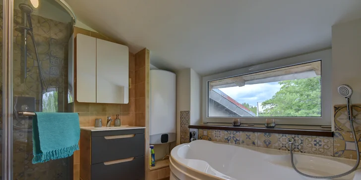 Krušné hory aj s jedlom: vybavený apartmán alebo chalupa až pre 14 osôb