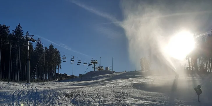 Krušné hory aj s jedlom: vybavený apartmán alebo chalupa až pre 14 osôb