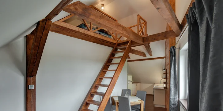 Krušné hory aj s jedlom: vybavený apartmán alebo chalupa až pre 14 osôb