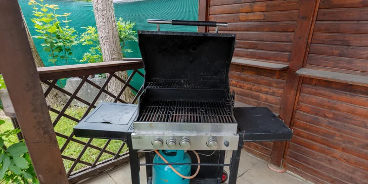 Pobyt v Lipovej-Lázňach: raňajky alebo polpenzia, trekingové palice a pivo Kanec