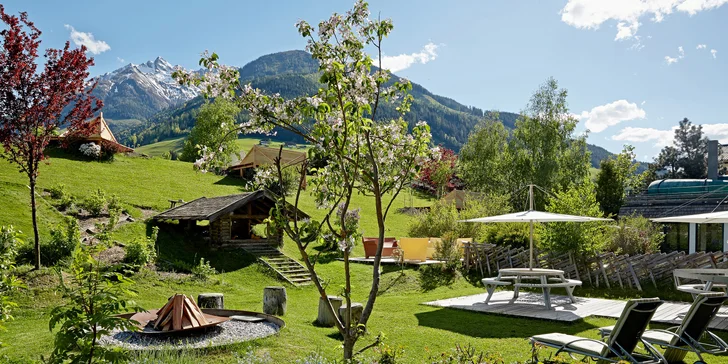 Na lyže do KitzSki: hotel v Mittersille s bazénom, saunami a polpenziou, až 3 deti zdarma