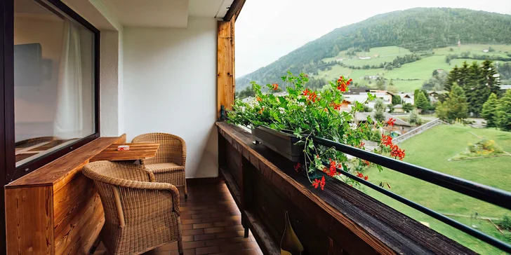 Na lyže do KitzSki: hotel v Mittersille s bazénom, saunami a polpenziou, až 3 deti zdarma