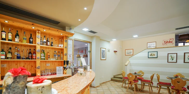 Lyžovačka v Taliansku: horský hotel v Dolomitoch s raňajkami až pre 6 osôb