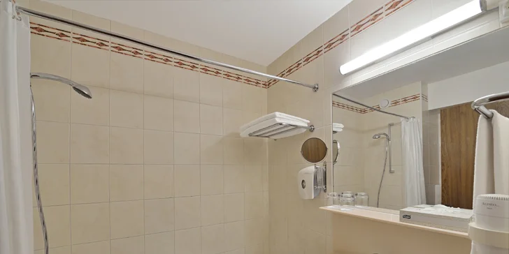 Relax v Maďarsku: 3* kúpeľný hotel s polpenziou, neobmedzený vstup do wellness