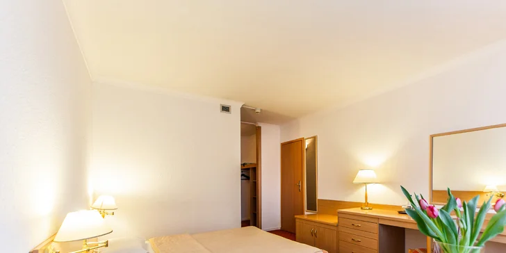 Pobyt v Kolobřehu: all inclusive light, vnútorný a vonkajší bazén aj sauna