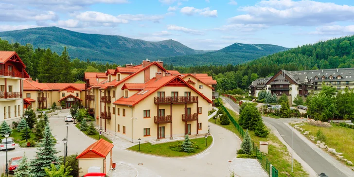 Relaxačný pobyt v horách: hotel v Karpaczi s polpenziou a neobmedzeným wellness