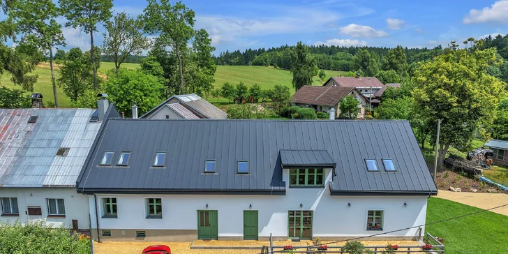 Útulné apartmány v chalupe v Žďárskych vrchoch s možnosťou sauny