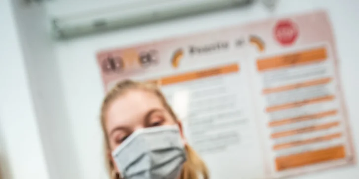 Darujte teplé jedlo a pomôžte ľuďom bez domova prežiť zimu!