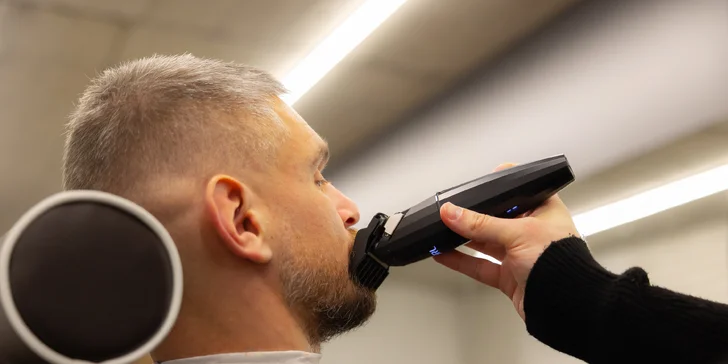 Pánsky strih, fade aj úprava brady u junior barbera