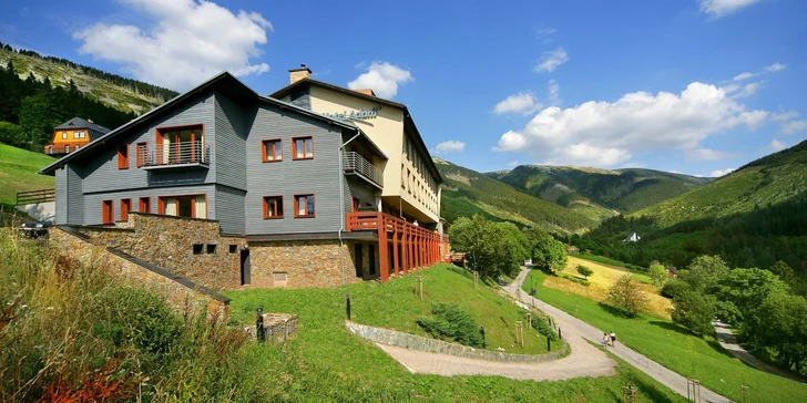 Wellness v Špindli s raňajkami alebo polpenziou, neobmedzený vstup do bazéna a saunového sveta