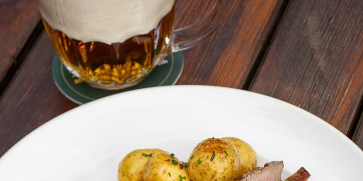 Pobyt v srdci Mělníka až pre 6 osôb: raňajky aj zľava do reštaurácie