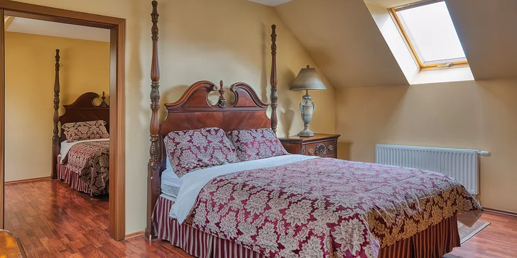 Pobyt v centre Chomutova: historický hotel s raňajkami alebo polpenziou